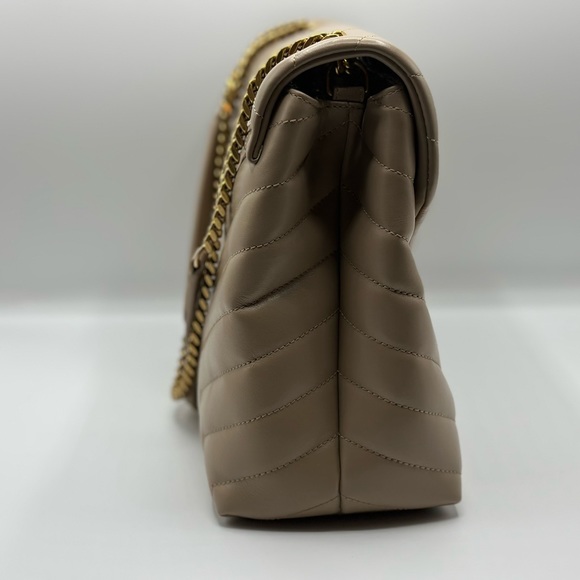 NWT and 100% AUTHENTIC SAINT LAURENT LOULOU MEDIUM BAG IN QUILTED LEATHER - Picture 5 of 13